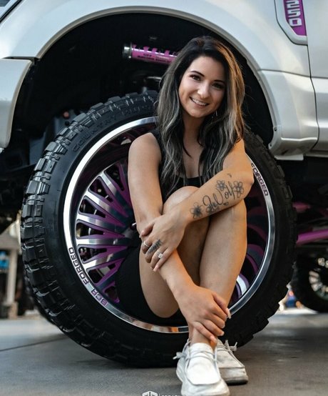 msjrwolf07 かわいいポルノスター ギャラリー