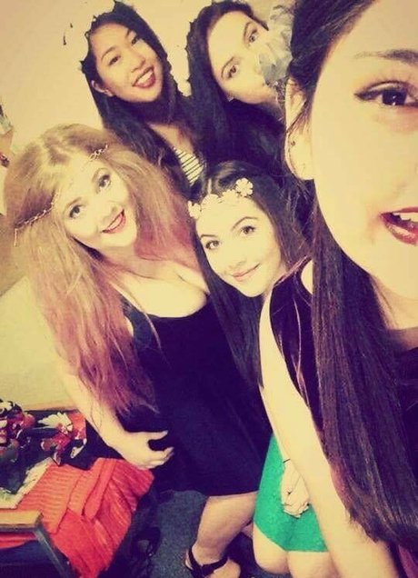 Lucy May Dawson ヌード女優 画像