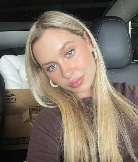 ガレガオンリーファンズ セクシー裸 写真