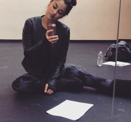 Yvette Monreal ポルノスター パーフェクト 写真