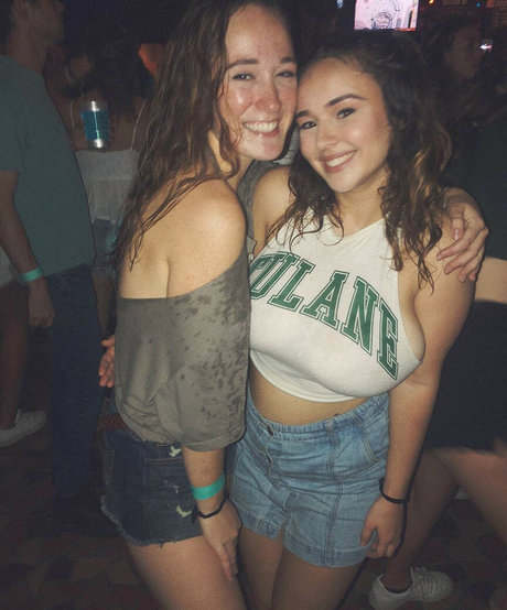 巨乳のマンコOnlyFans アート裸 画像