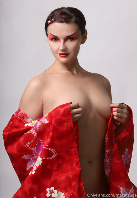 makatsuge セックス女優 写真