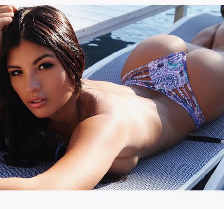 Karen Vi 最高のモデル 写真