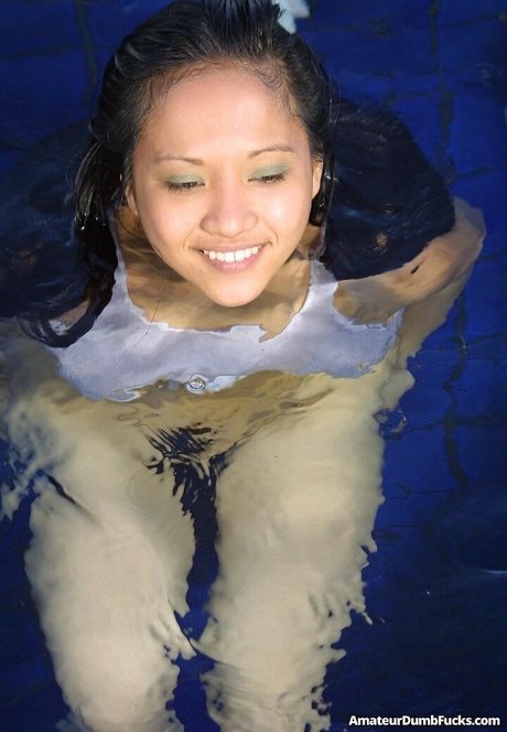 Loni Punani ポルノスター 可愛い 写真