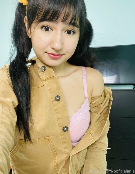 ooficialanie トップモデル 写真