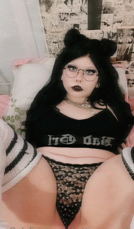 ニューハーフ 熟女 OnlyFans 無料ポルノ 写真