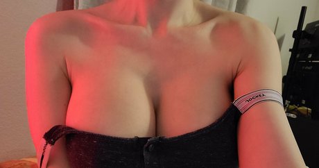 Boobra ヌードモデル 画像