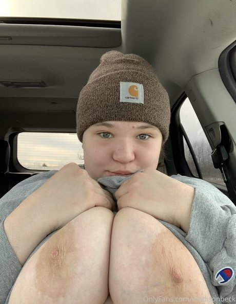 madisonbeck アダルトモデル 画像