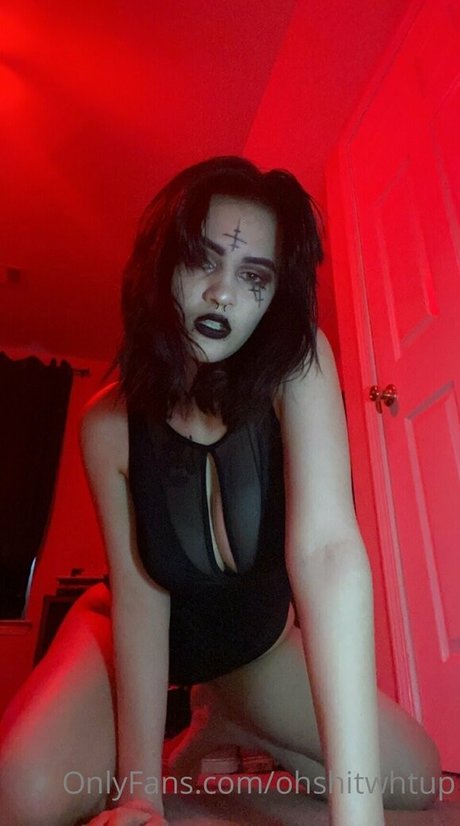 ohshitwhtup セックスモデル 画像