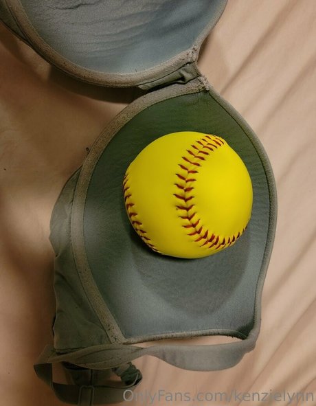 kenzielynn HDモデル ギャラリー