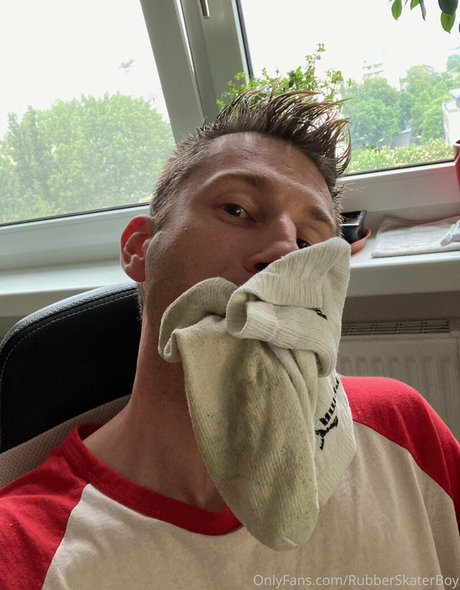 痩せたブロンドのOnlyFans アートxxx 画像