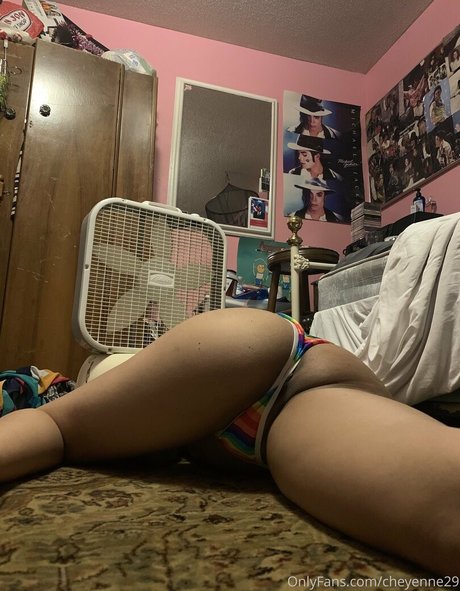 潮吹きティーンOnlyFans ホット 画像