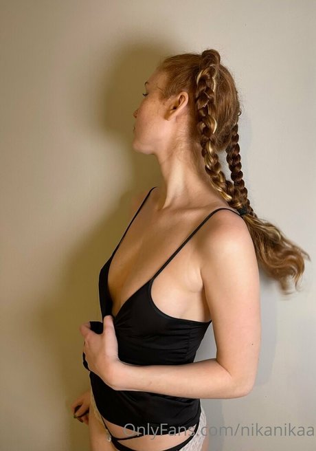 nikaparker ポルノスター 裸 写真