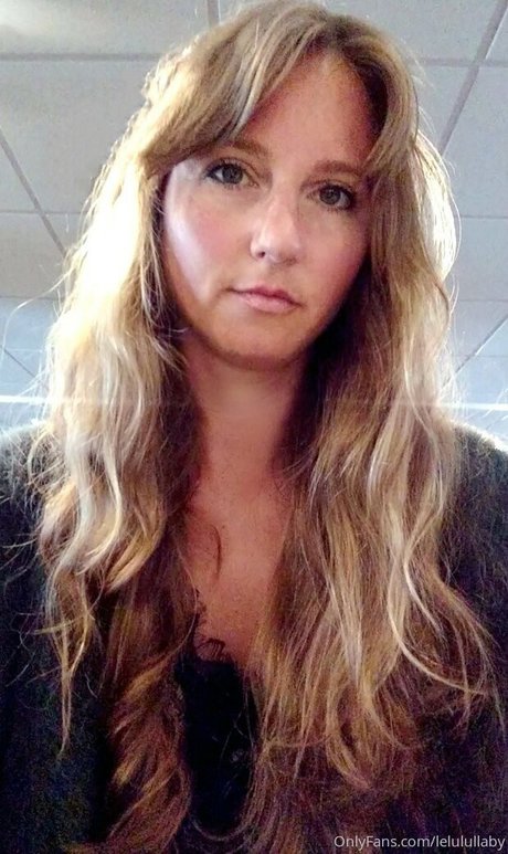 妻のマンコOnlyFans セクシー 写真