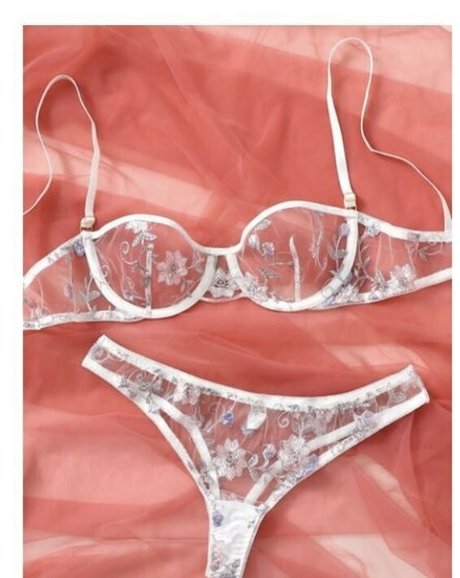 美しい足 OnlyFans セクシー裸 写真