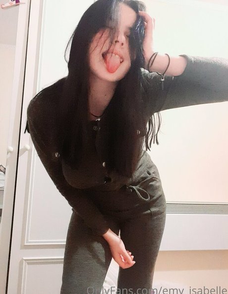 emy isabelle ポルノモデル 写真