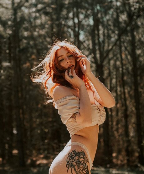 Spooky Foxx 可愛いモデル アーカイブ