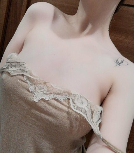 コスプレ フェムボーイ オンリーファンズ 美しいポルノ 画像