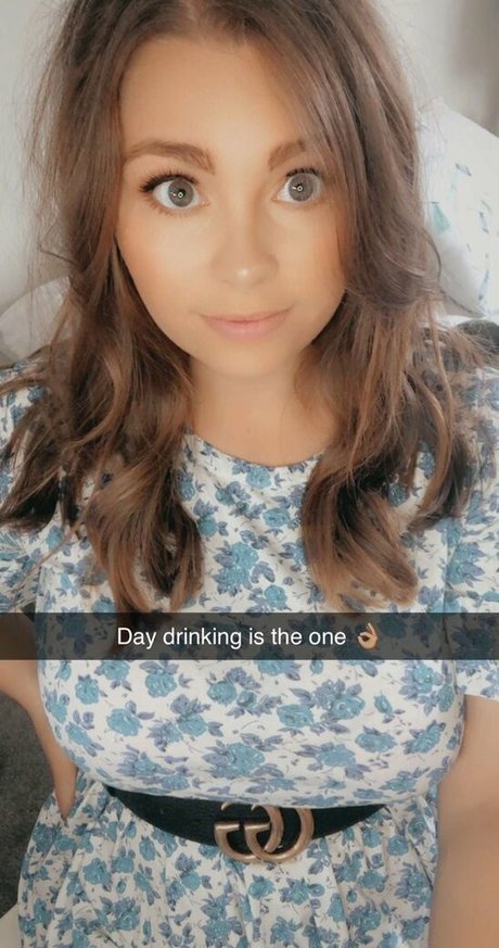 ブロンドヨガOnlyFans HD 写真