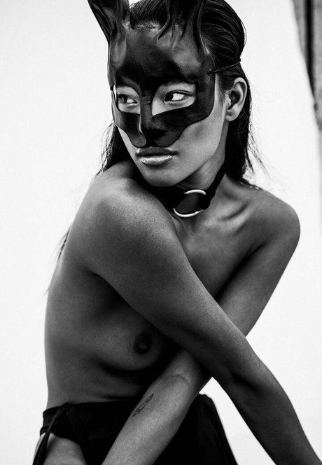 Nona Sobo 美しいモデル 写真