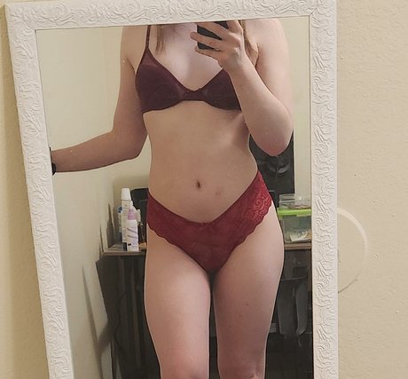 kyla21jj 裸のポルノスター 写真