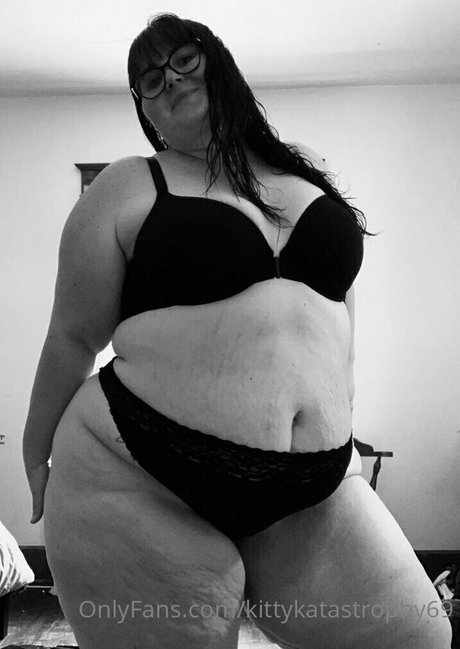 kittykatastrophy69 ポルノスター 写真