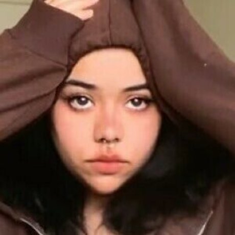 Saddestdoll 最高の女優 写真