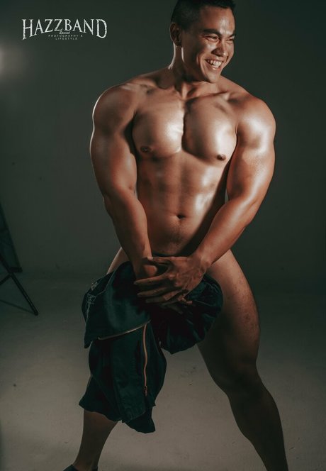 コメディアンのOnlyFans ポルノグラフィック 写真