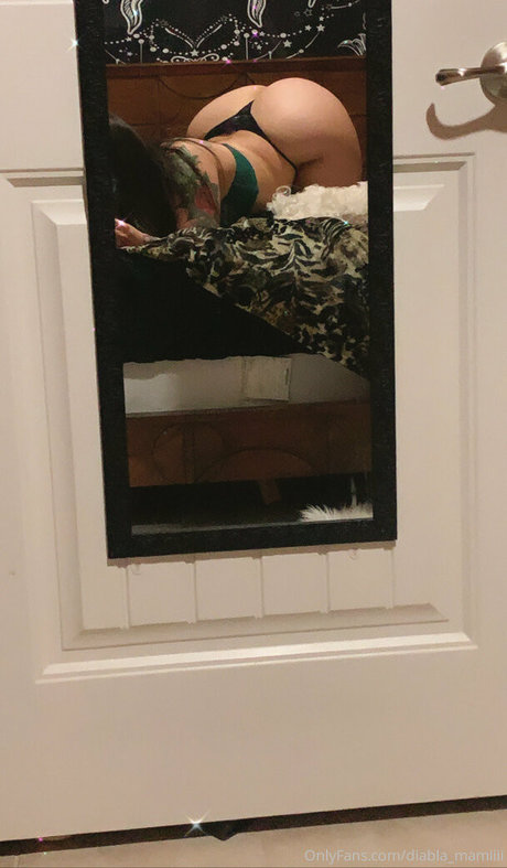 diabla mamiiii 美しいスター 写真