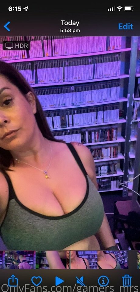 イタリア人熟女OnlyFans 可愛い 画像