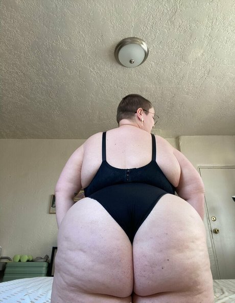 chubbyfrogprincess ヌードスター 写真