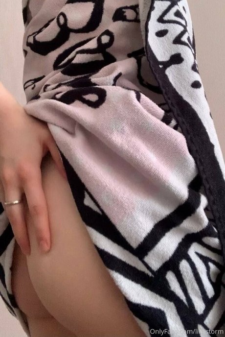 likastorm 美しいモデル 写真