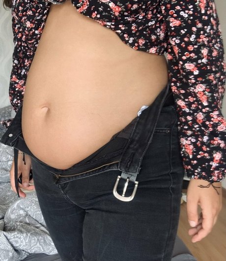 毛深い妊婦OnlyFans 無料セックス 画像