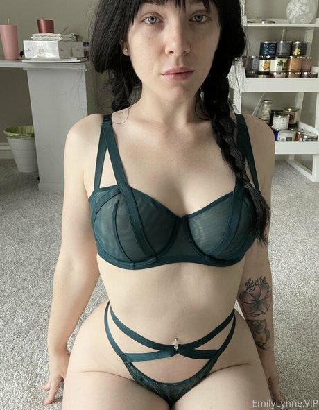 母乳オンリーファン 美しいヌード 画像