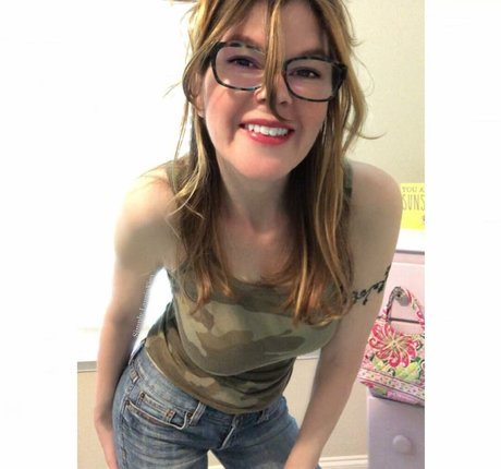 Laurie Kim ポルノスター ホット 写真