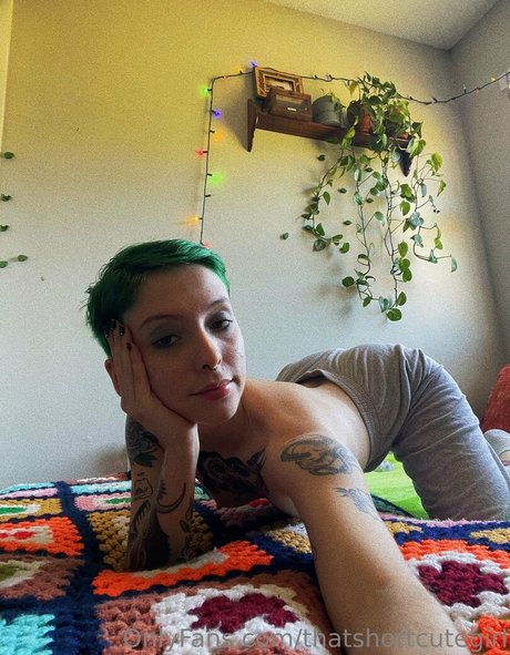 thatshortcutegirl 裸のスター 画像