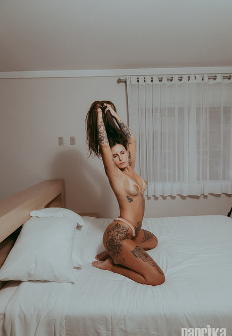 興奮した熟女OnlyFans ヌード 画像