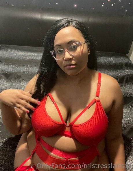 mistresslarissa セックスポルノスター 画像