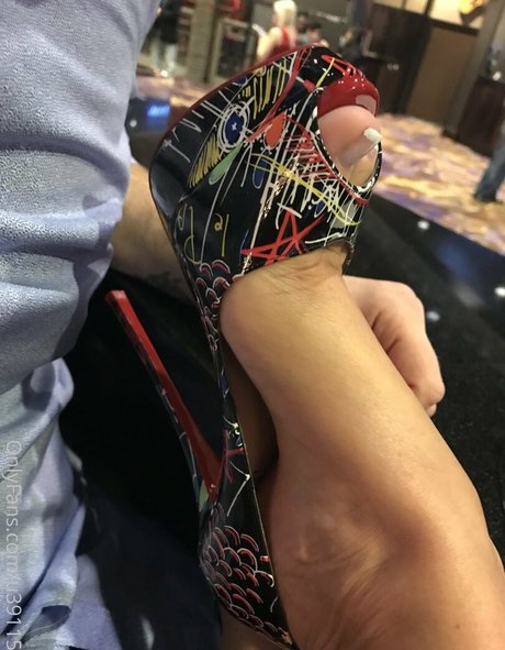 射精 OnlyFans 無料 写真