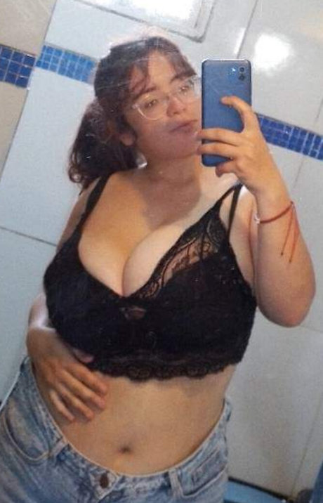 裸のプリンセスOnlyFans 無料セクシー 画像