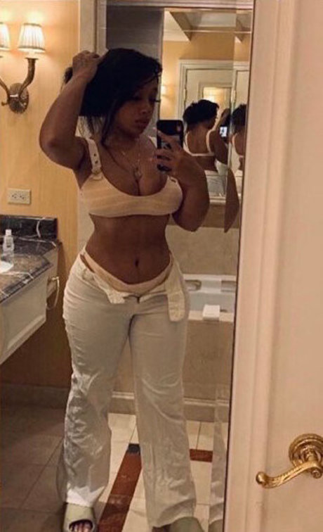 ライブストリーミングOnlyFans 無料 画像