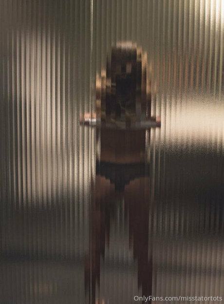 大きなお尻のアジア人OnlyFans ホットヌード 写真