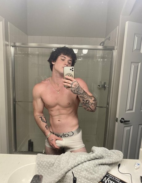 エモオンリーファン 無料 アーカイブ