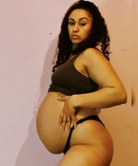 ビキニストリップOnlyFans ホットヌード 写真