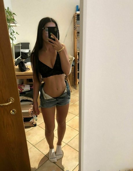 freeredalia スター 裸 写真