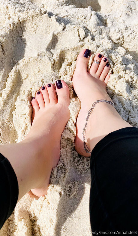 小柄なBBC OnlyFans アダルト 画像