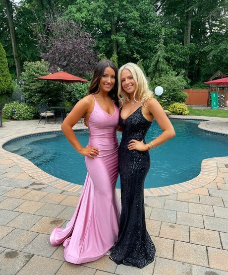 Ashley Hackel 裸の女優 ギャラリー