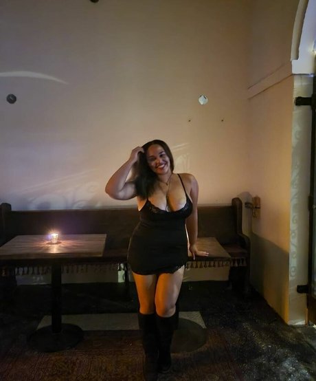 Sharlettewitch ポルノスター ヌード ギャラリー