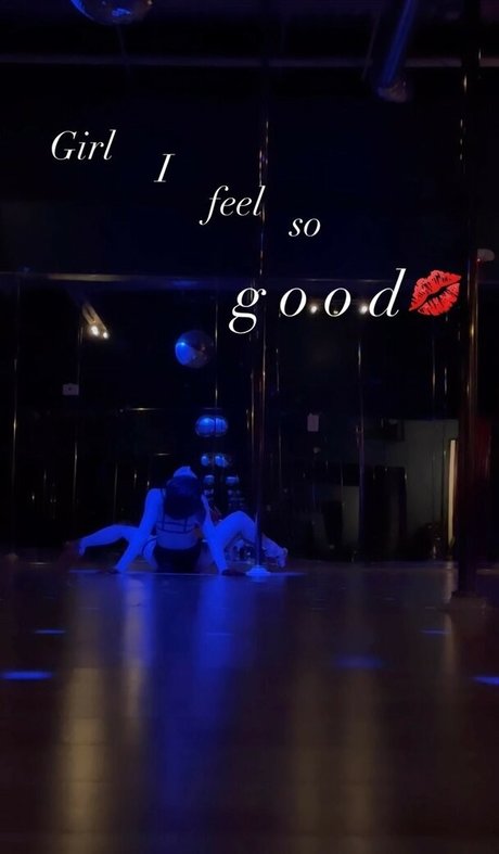 Olivia Graves ポルノスター セックス ギャラリー