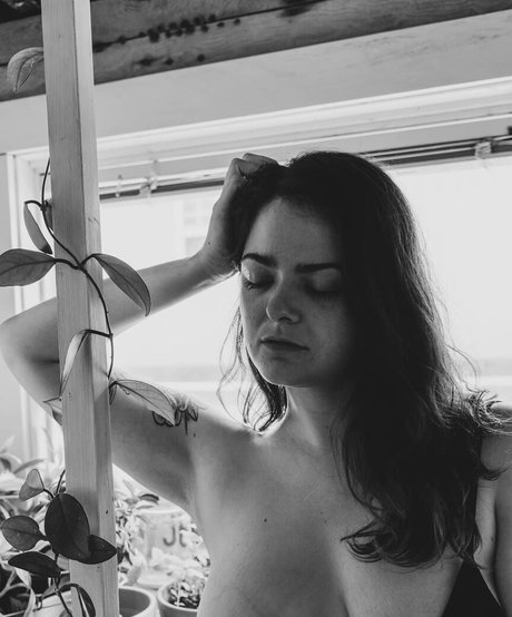 SarahCJB ポルノスター ヌード 写真